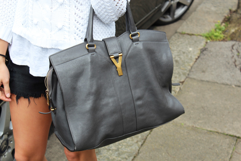 Review: YSL Cabas Chyc Large Leather East West Bag - Elle Blogs