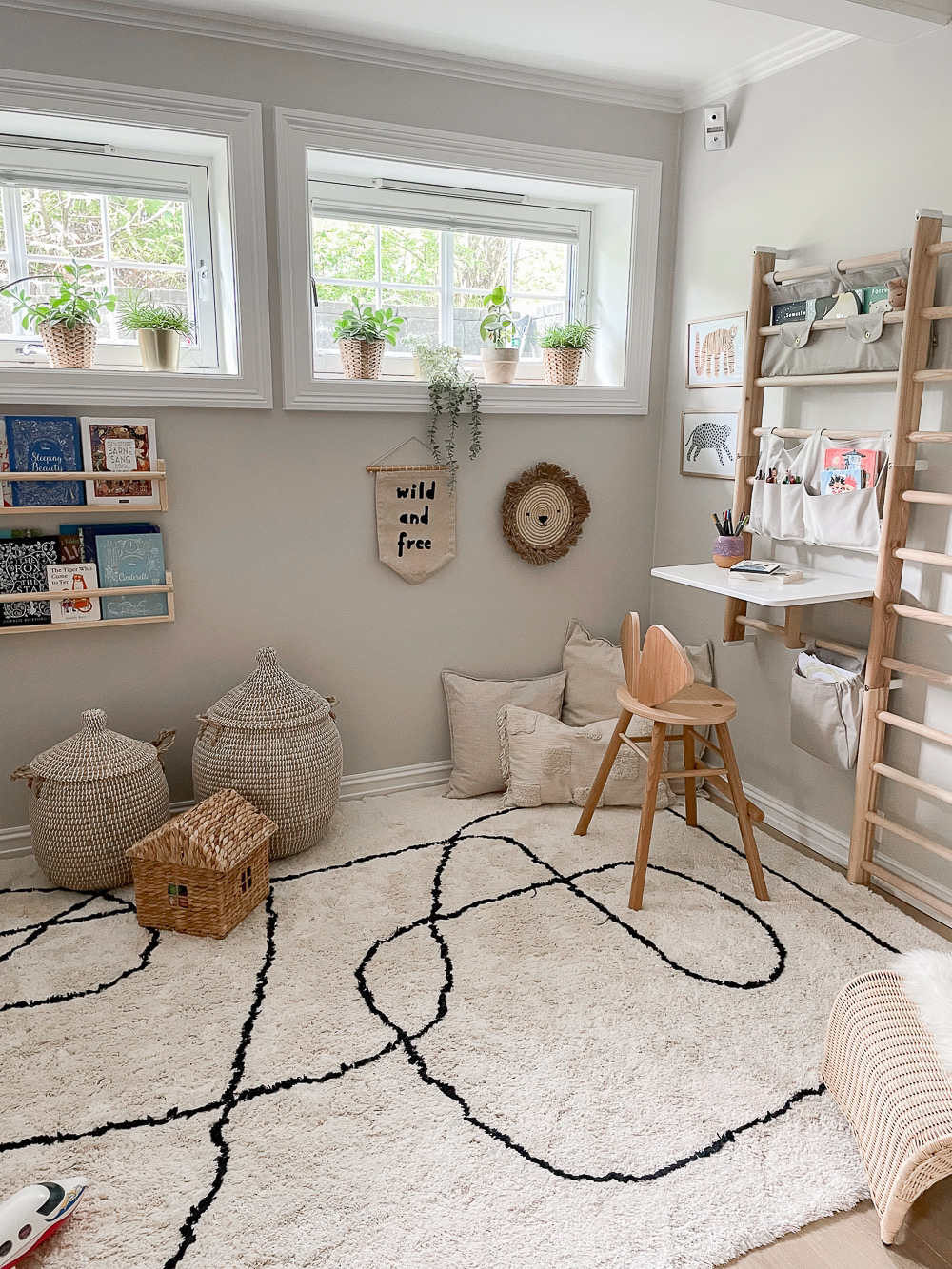 DIY Wooden Shape Puzzles - In The Playroom